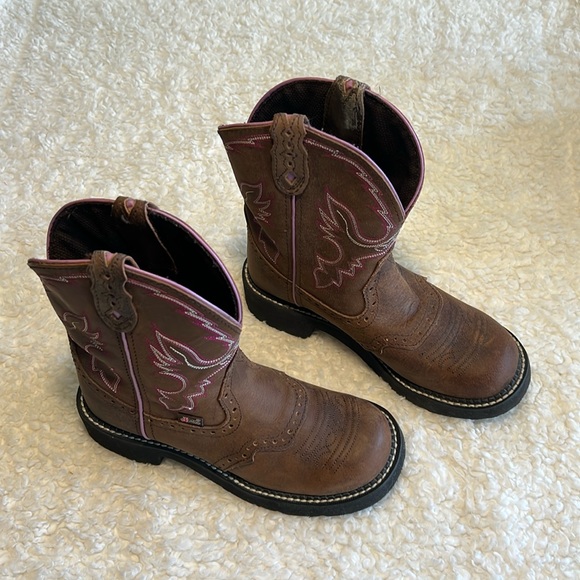 Justin Boots Shoes - Justin Gypsy Cowgirl boot 6.5 B